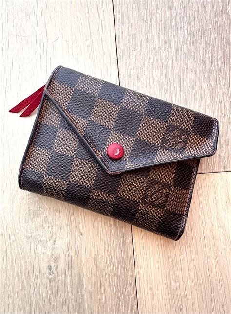 louis vuitton wallet pattern|louis vuitton wallet women real.